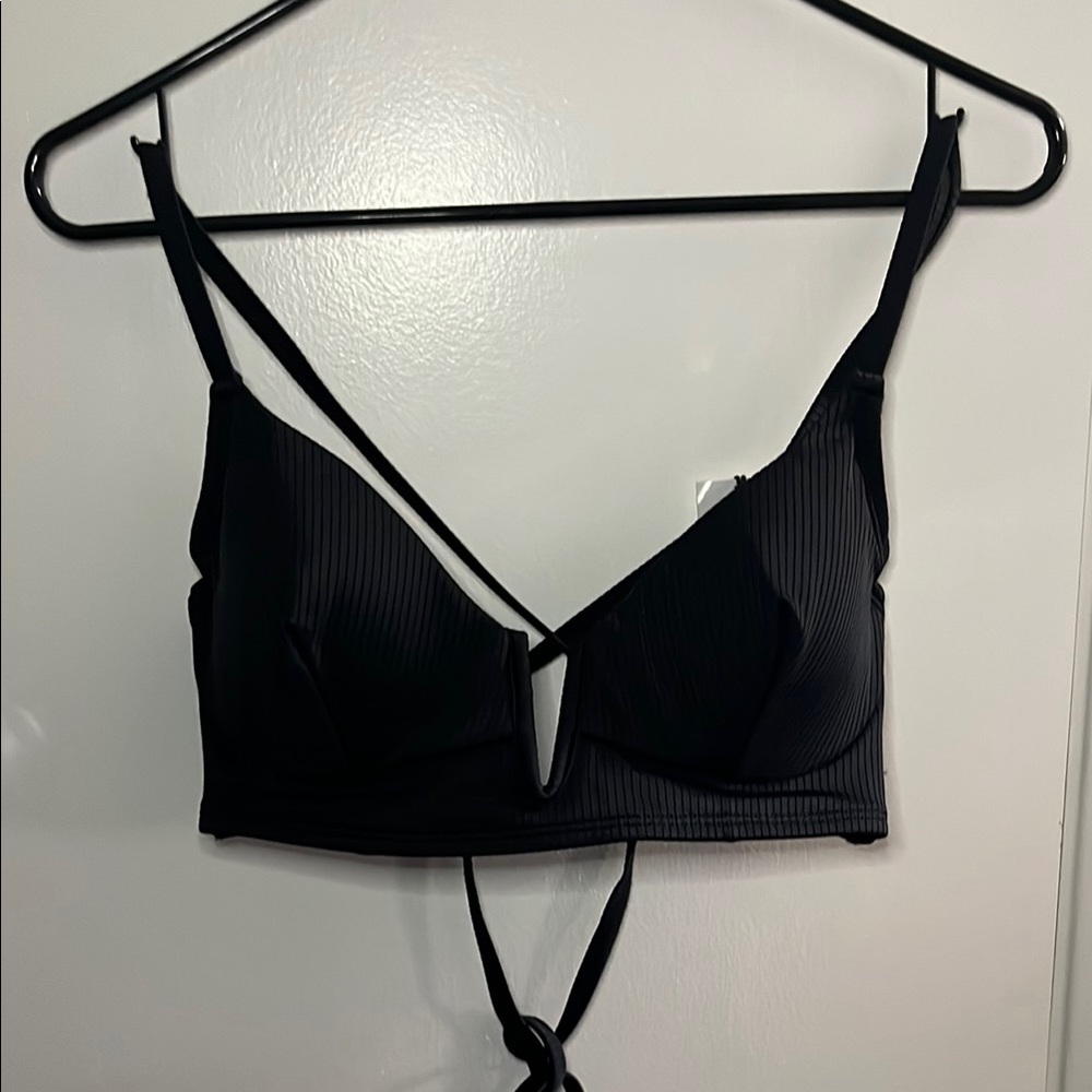 Shade & Shore Bikini top NWT